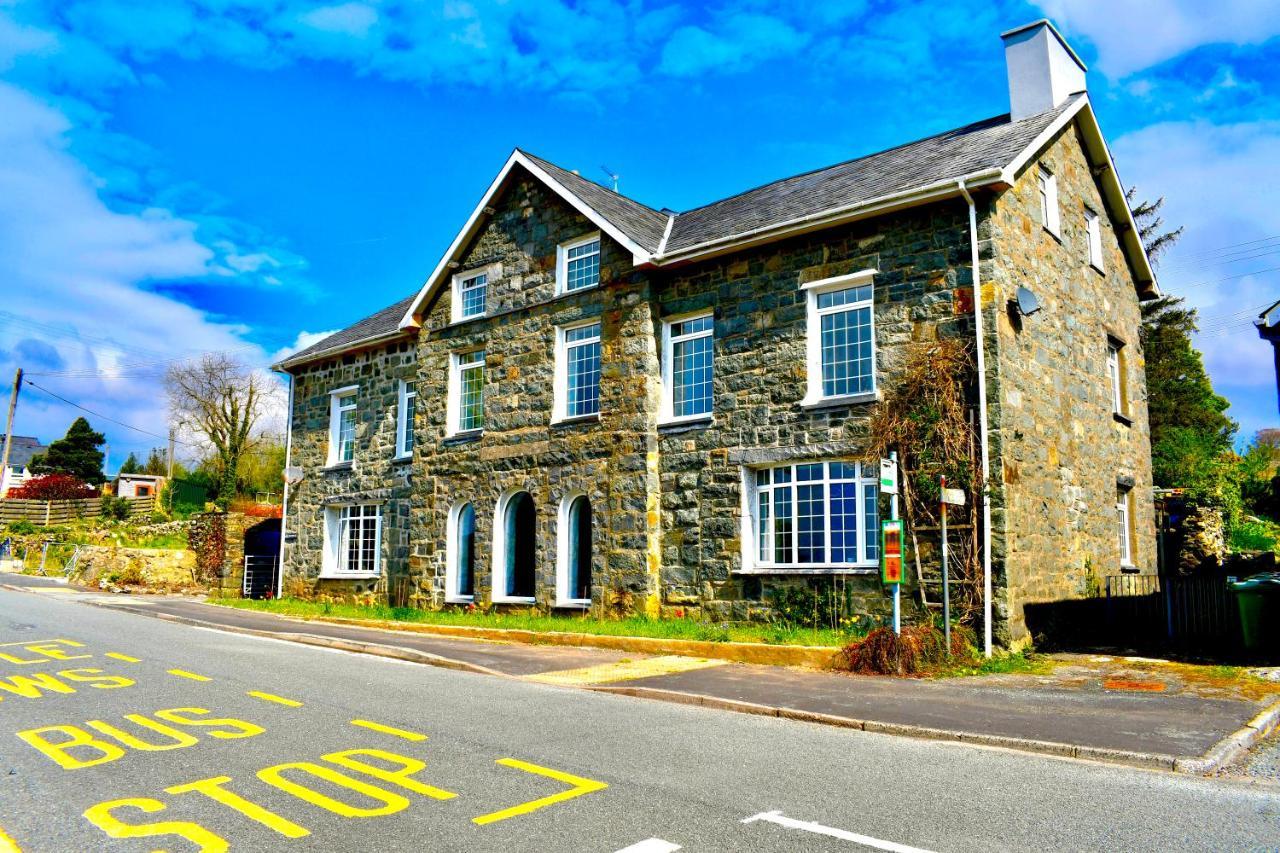 Spacious 3 Bedroom Garden Apartment In Snowdonia National Park Garndolbenmaen Esterno foto